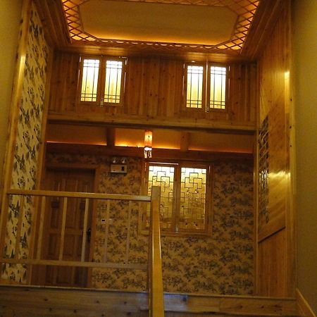 Mount Emei Teddy Bear Hotel Лэшань Экстерьер фото