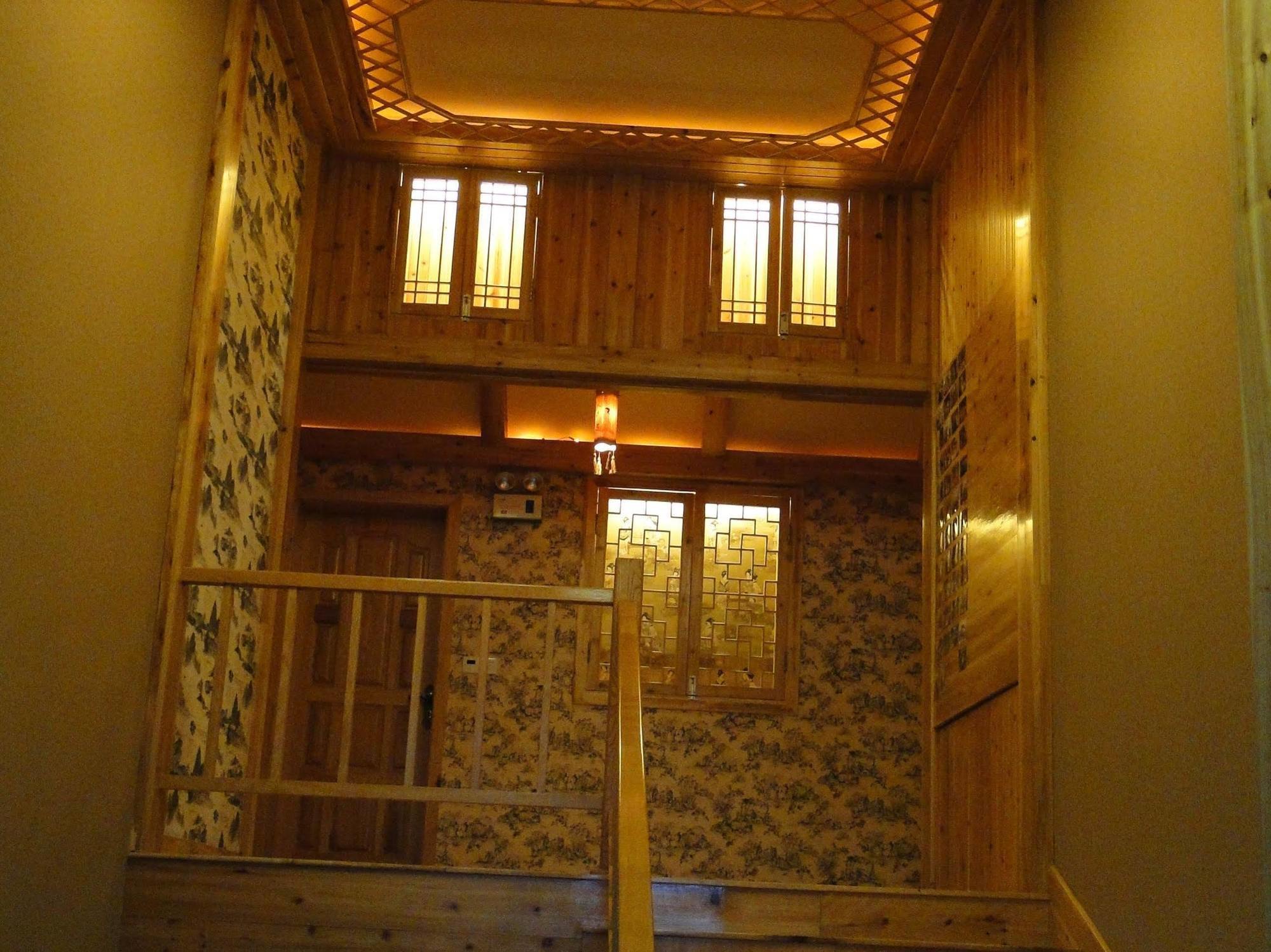 Mount Emei Teddy Bear Hotel Лэшань Экстерьер фото